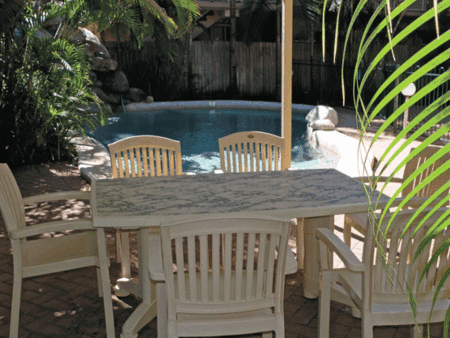 Coral Horizons Beachfront Apartments - Accommodation 4U 1