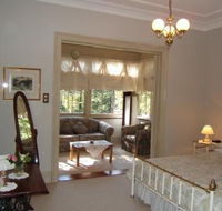 Whispering Pines - Accommodation 4U