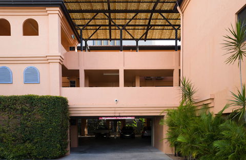 Central Plaza Apartments - Accommodation 4U 5