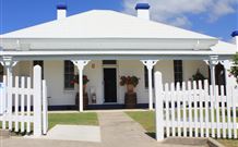 Smoky Cape Lighthouse Bed And Breakfast - Accommodation 4U 2