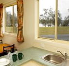 Mavis's Kitchen and Cabins - Accommodation 4U