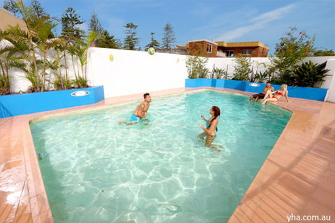 Sydney, Collaroy Beachouse YHA - Accommodation 4U 1