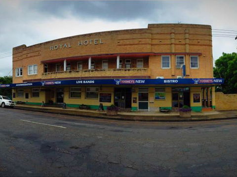 Royal Hotel Dungog - Accommodation 4U 2