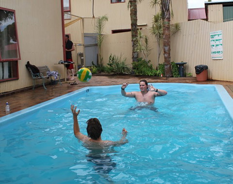 Kalgoorlie YHA - Accommodation 4U 5