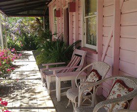 Barcaldine Blacksmiths Cottage - Accommodation 4U 0