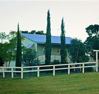 Milford Country Cottages - Accommodation 4U