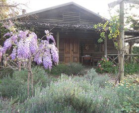 Barney Creek Vineyard Cottages - Accommodation 4U 1