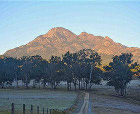 Barney Creek Vineyard Cottages - Accommodation 4U 3