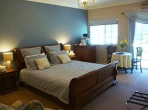 Newberry Manor - Accommodation 4U 2