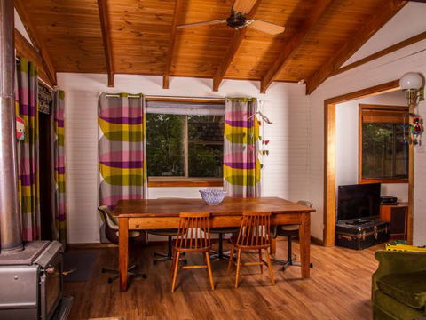Daisy's Cottage - Accommodation 4U 2