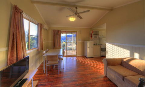 Inland Waters Holiday Parks Lake Glenbawn - Accommodation 4U 9