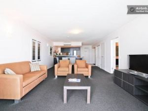 Keith Hall NSW Accommodation 4U