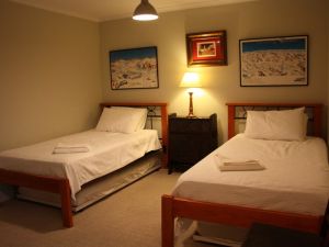 Eelah - Accommodation 4U 0