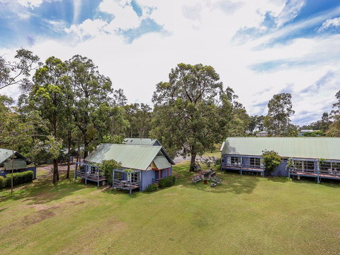 Vineyard Hill Resort - Accommodation 4U 0
