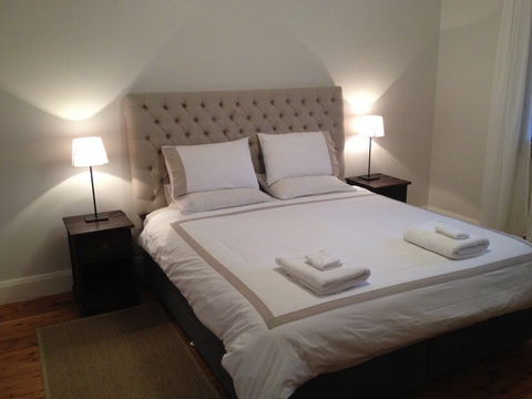 Aston House - Accommodation 4U 0