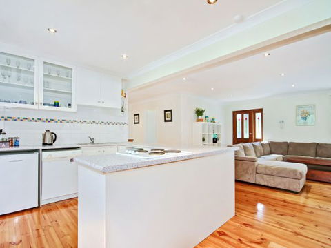Century 21 SouthCoast: Moana Blue - Accommodation 4U 1