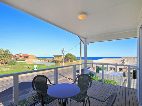 Century 21 SouthCoast: Moana Blue - Accommodation 4U 8