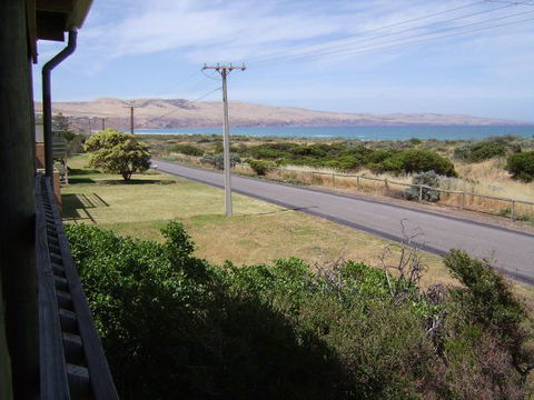 Century 21 SouthCoast: Moana Blue - Accommodation 4U 18