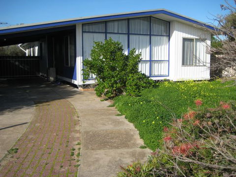 Century 21 SouthCoast: Moana Blue - Accommodation 4U 20