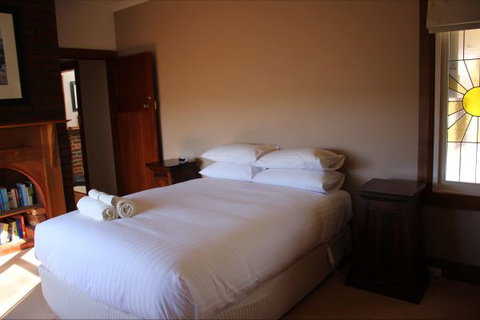 Bridge View Retreat - Accommodation 4U 3