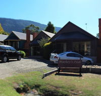 Mackey's Peak Villas - Accommodation 4U