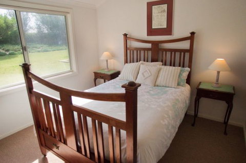 Spirit Of Place - Accommodation 4U 5