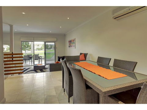 Spalding Lodge Unit 16 - Accommodation 4U 241