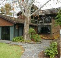 Trenberth House - Accommodation 4U