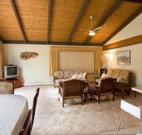 Chisholm Heights CBD Accommodation - Accommodation 4U