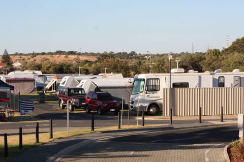 Christies Beach Tourist Park - Accommodation 4U 3