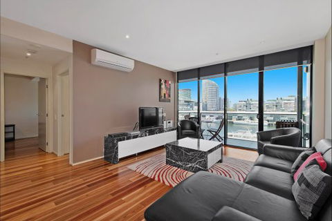 Docklands Private Collection Of Apartments Melbourne - Accommodation 4U 2