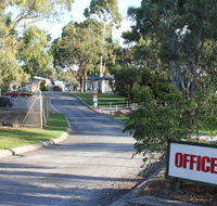 Woodcroft Park - Accommodation 4U