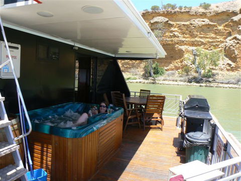 Takeme2 Houseboat - Accommodation 4U 4
