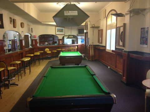 Cecil Hotel Zeehan - Accommodation 4U 1