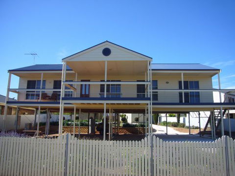 Century 21 SouthCoast: LaScala Skies - Accommodation 4U 0