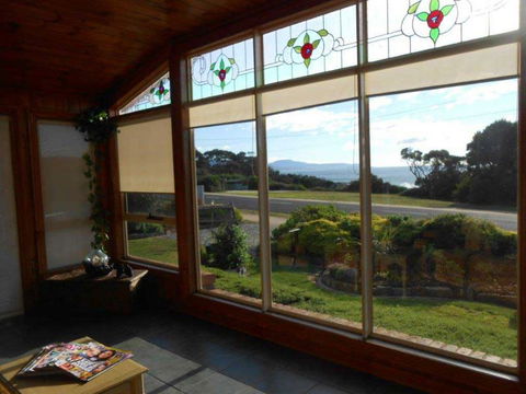 Tidelines Of Bicheno - Accommodation 4U 7