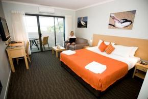Manly Marina Cove Motel - Accommodation 4U 2