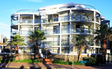 Manly Surfside Holiday Apartments - Accommodation 4U 2