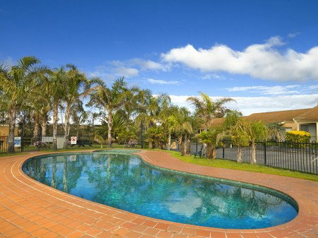 Best Western Airport Motel & Convention Centre - Accommodation 4U 4