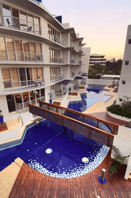Rolling Surf Resort - Accommodation 4U 2