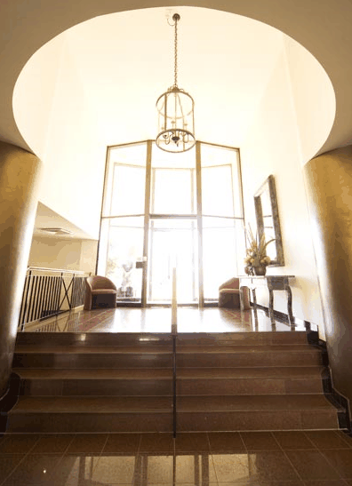 Breakfree Capital Tower - Accommodation 4U 1