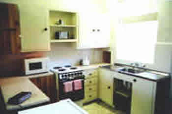 Capri Lodge Motel Apartments - Accommodation 4U 3