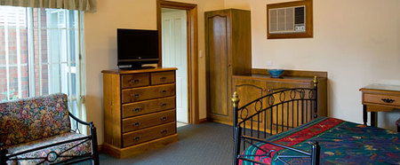 John Pirie Motor Inn - Accommodation 4U 2