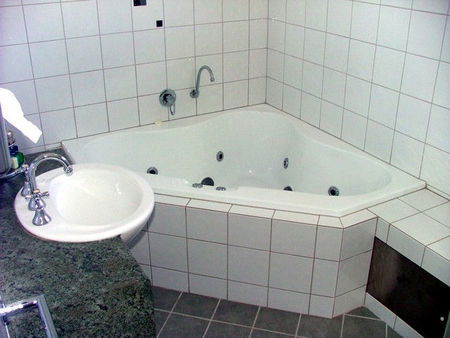 Tasman Beachside Apartments - Accommodation 4U 0