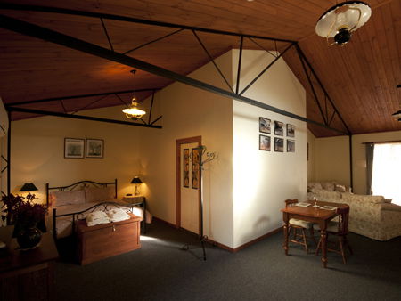 The Old Oak Bed & Breakfast - Accommodation 4U 2