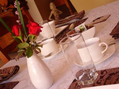 Wine & Roses Bed & Breakfast - Accommodation 4U 4