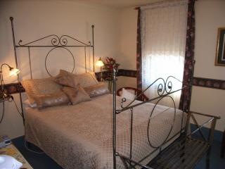 All Saints And Sinners Colonial B&B - Accommodation 4U 1