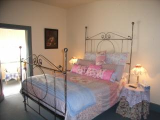 All Saints And Sinners Colonial B&B - Accommodation 4U 2