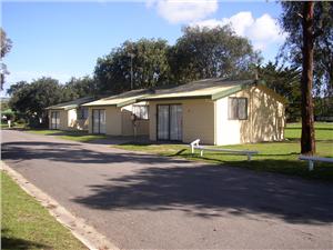 Victor Harbour Holiday & Cabin Park - Accommodation 4U 2
