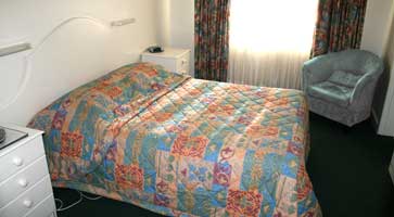 Claremont Hotel Motel - Accommodation 4U 0
